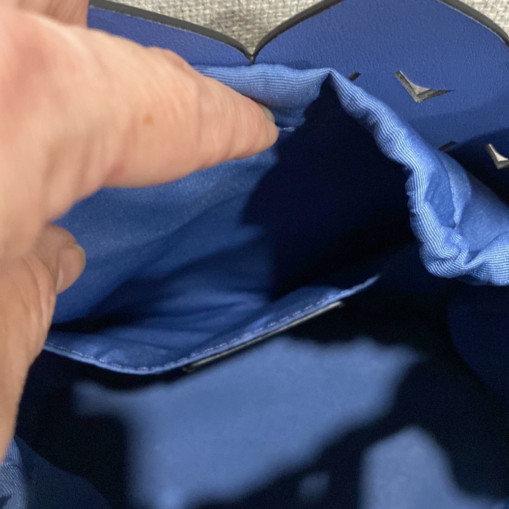 Kate Spade Ace Bucket bag optional crossbody - Picture 10 of 13